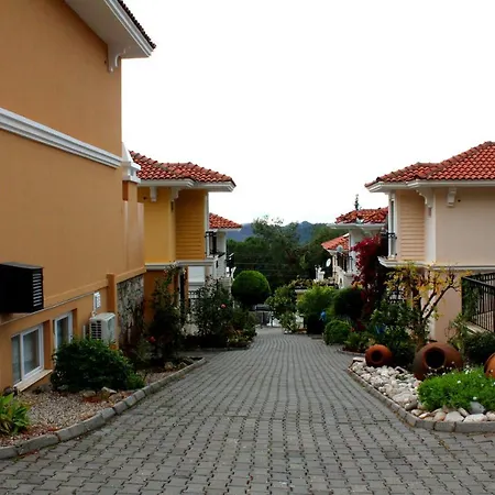 بيت للعطل Two Bedroom Ovacik Furnished For Rent
